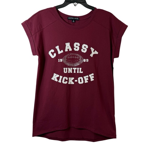 🎄 5/$25 Women’s Maroon Football Graphic Tee - Picture 2 of 6